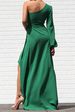 Load image into Gallery viewer, Elegant Green Cold Shoulder Dress
